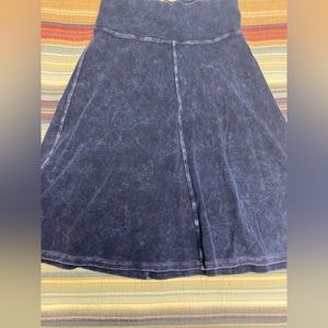 Hard tail alone skirt dark blue wash